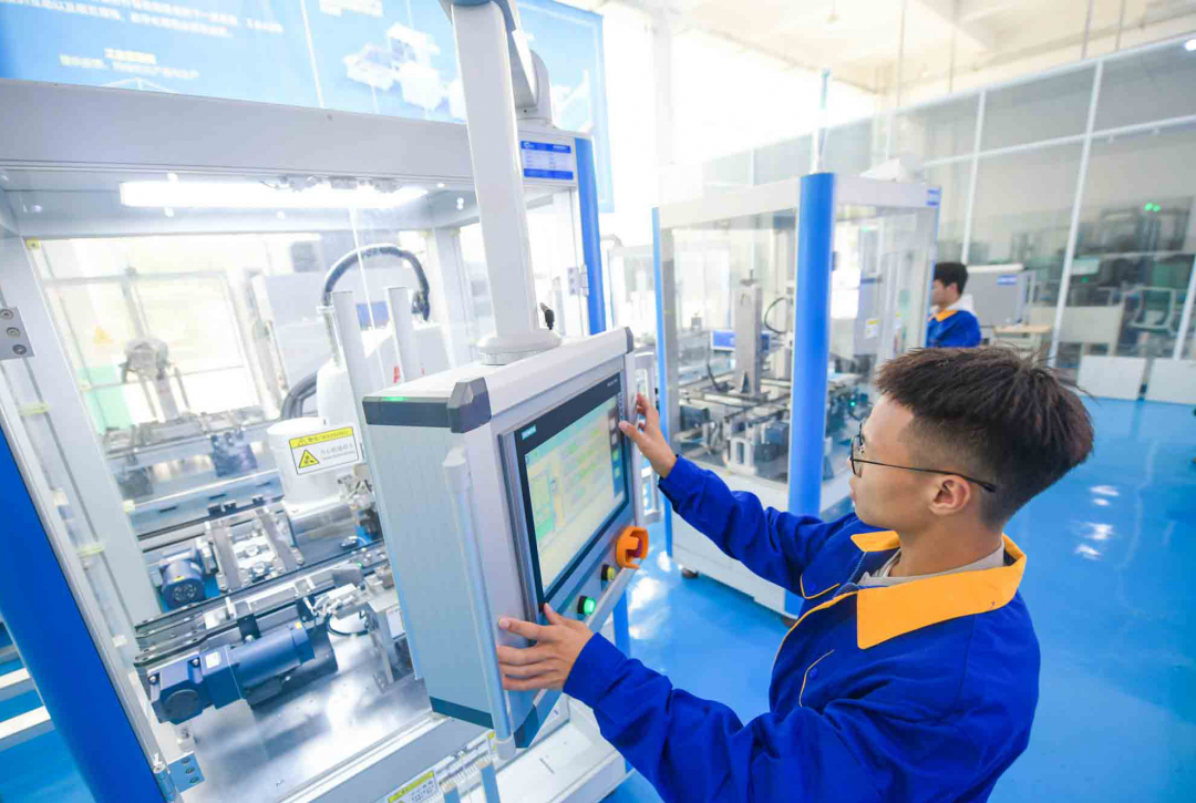 “职”达未来——贵州推动职业教育衔接产业就业